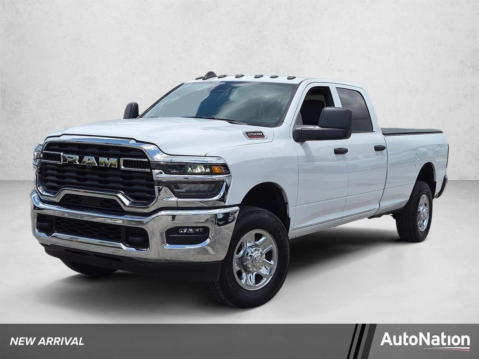 2025 RAM 2500 Tradesman 4x4 Crew Cab 8' Box