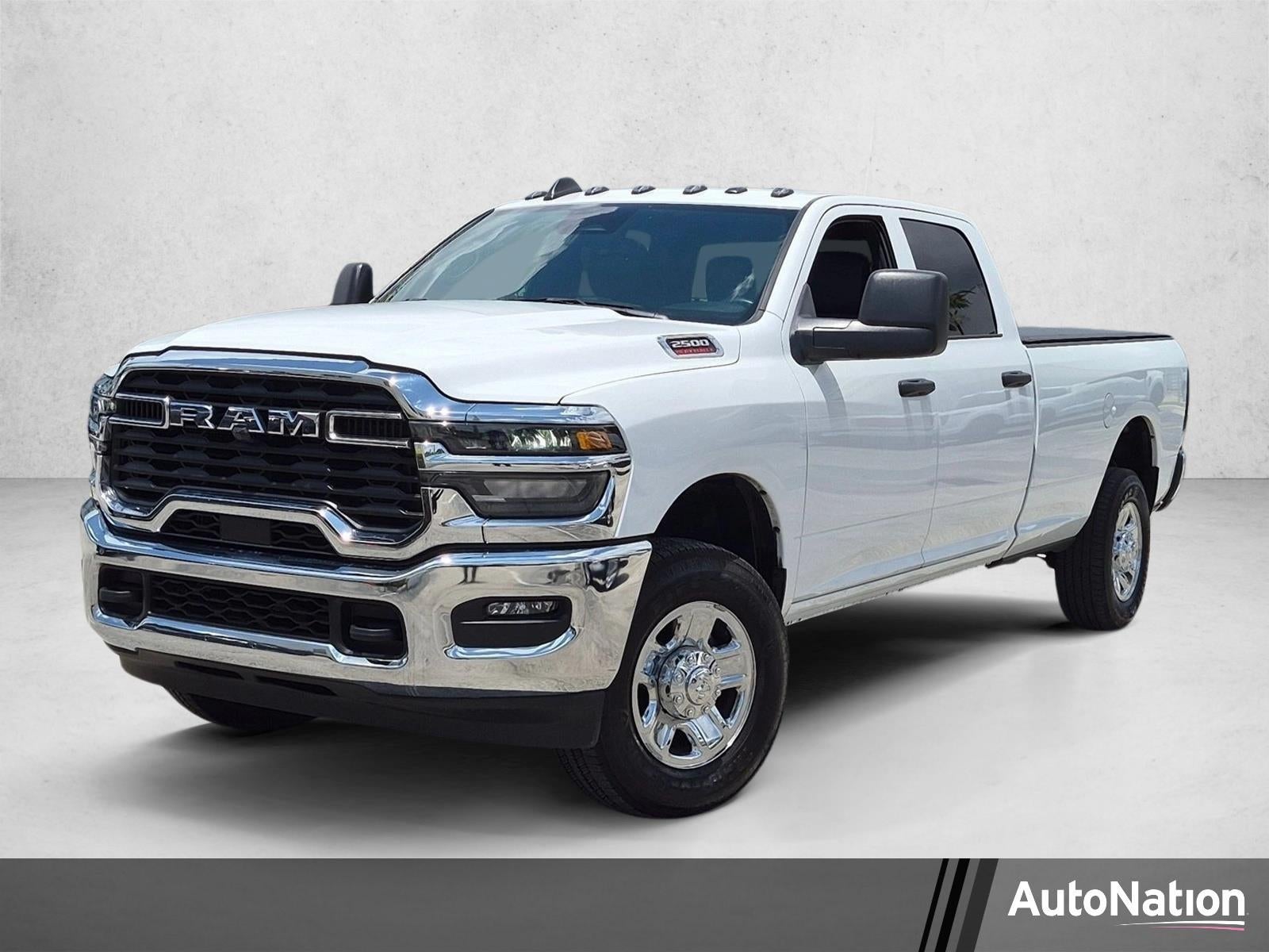 2025 RAM 2500 Tradesman 4x4 Crew Cab 8' Box