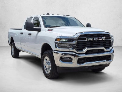 2025 RAM 2500 Tradesman 4x4 Crew Cab 8' Box
