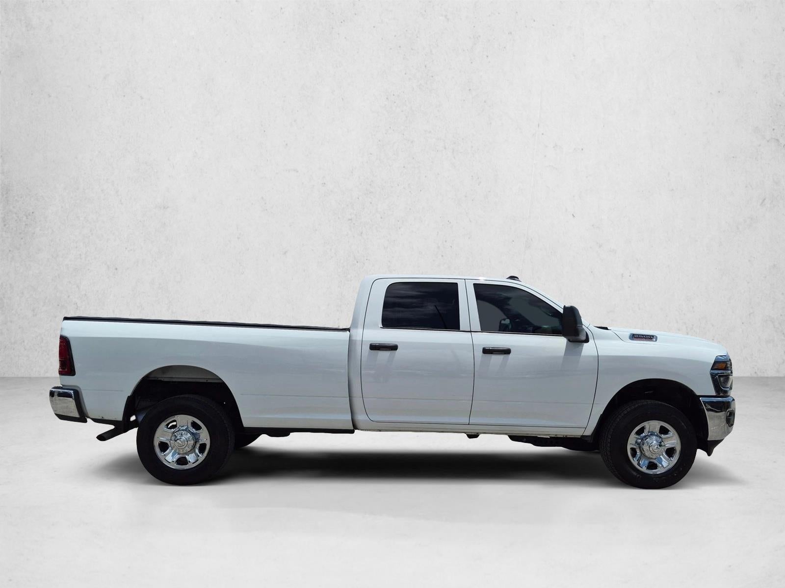 2025 RAM 2500 Tradesman 4x4 Crew Cab 8' Box