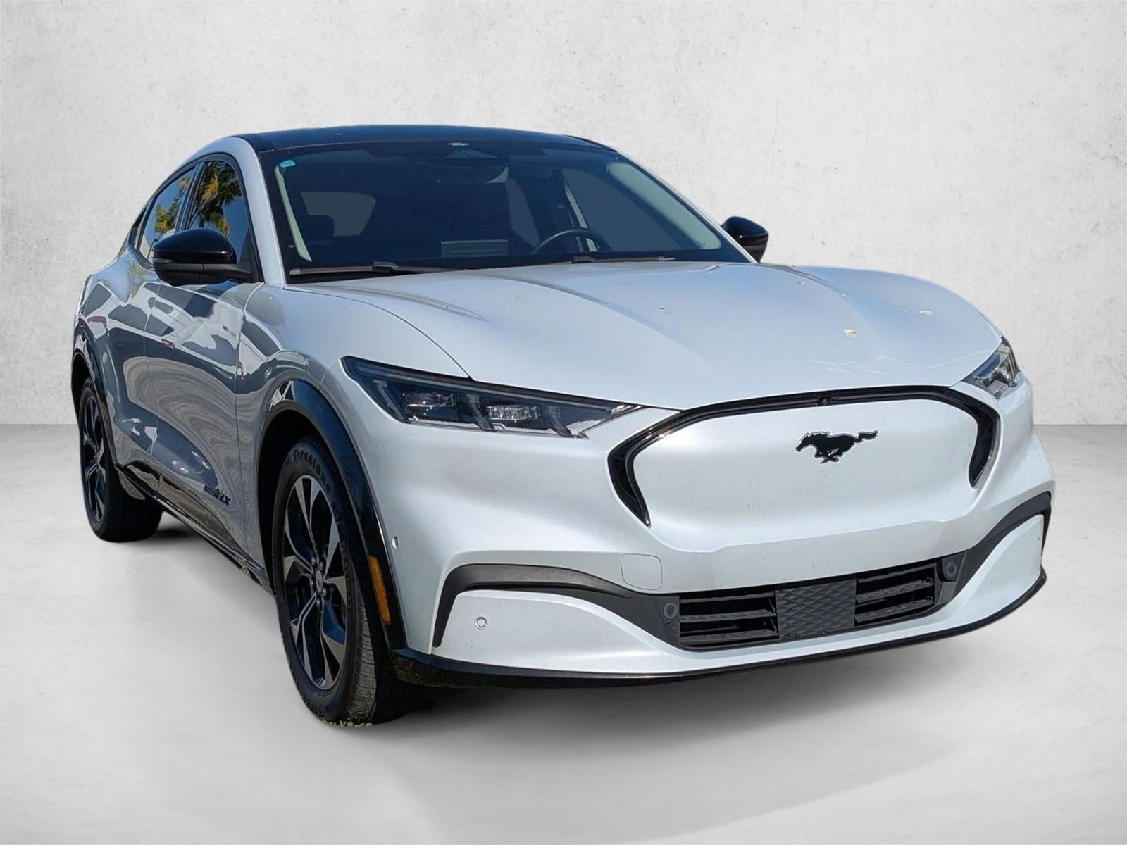 2022 Ford Mustang Mach-E Premium RWD