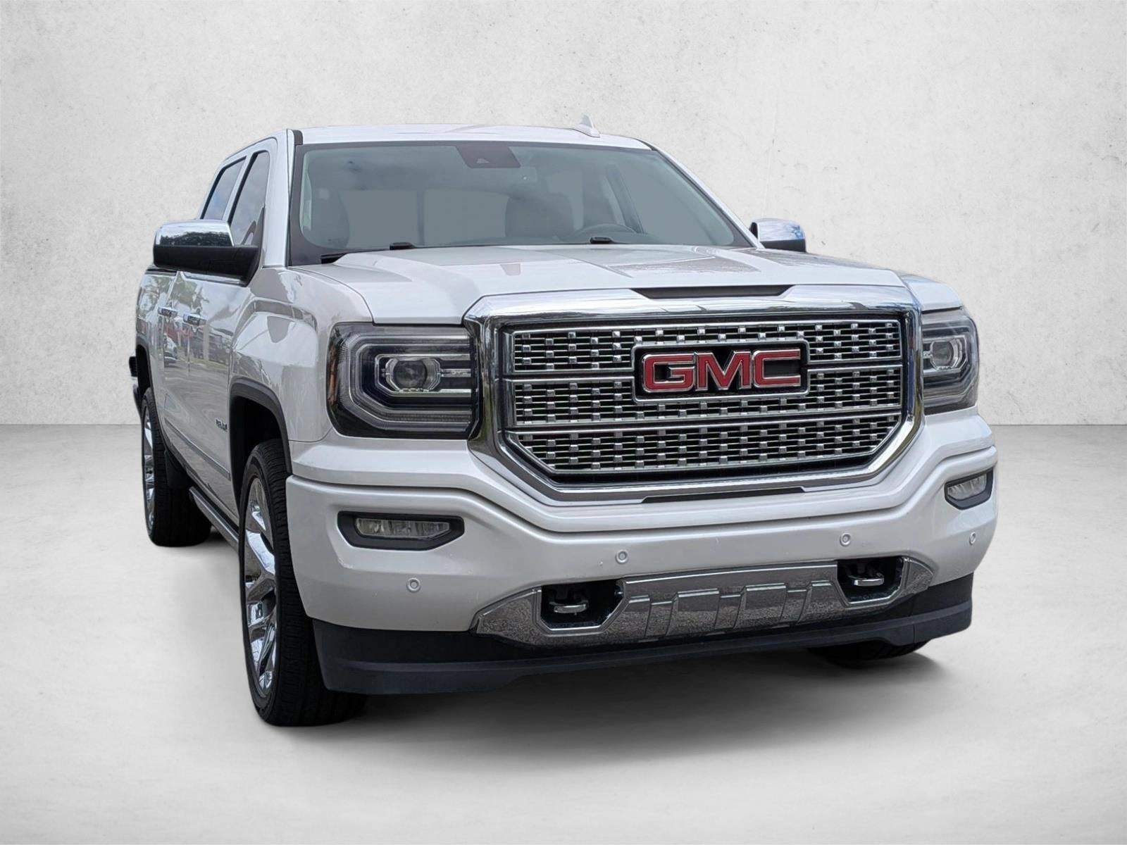 2018 GMC Sierra 1500 Crew Cab Short Box 4-Wheel Drive Denali