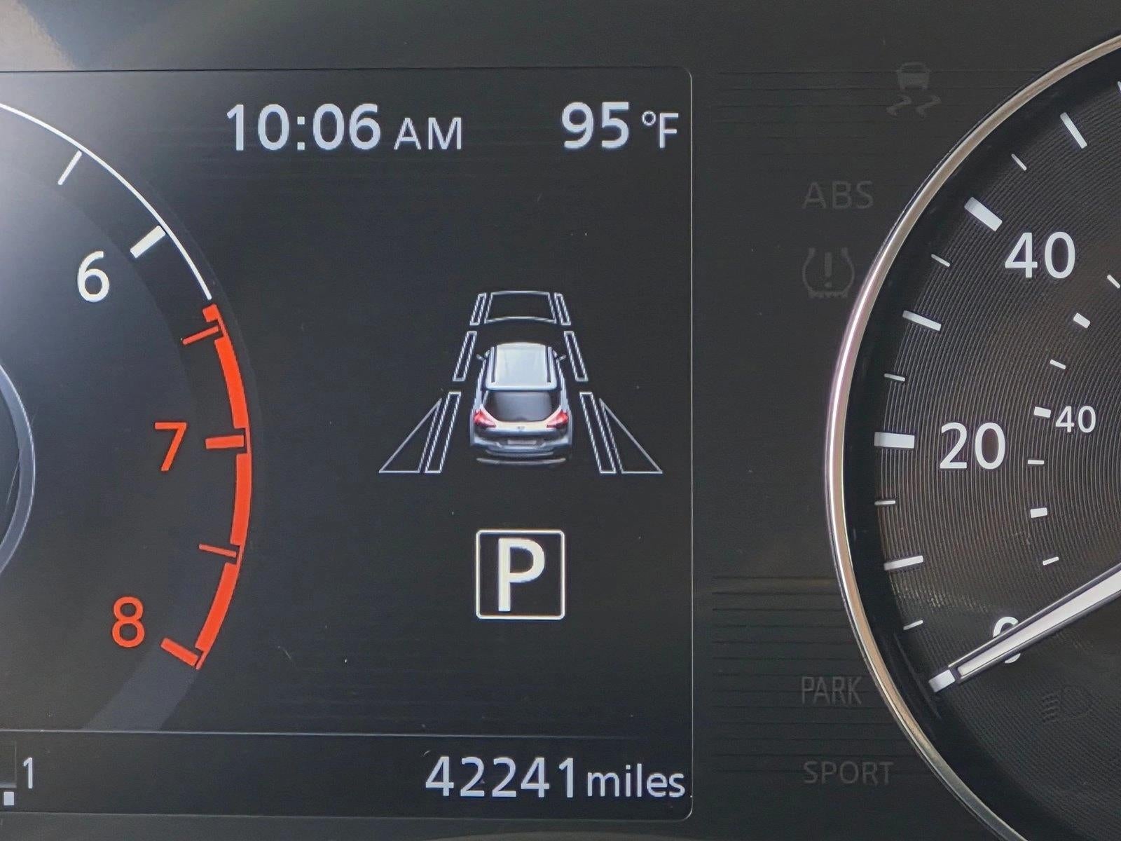 2022 Nissan Kicks SR FWD