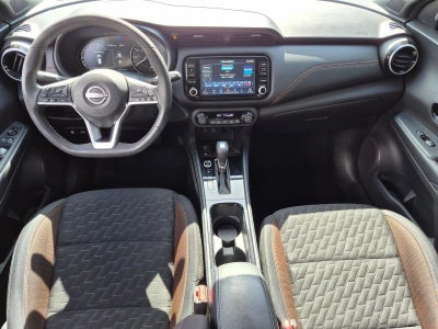 2022 Nissan Kicks SR FWD