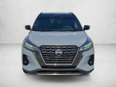 2022 Nissan Kicks SR FWD