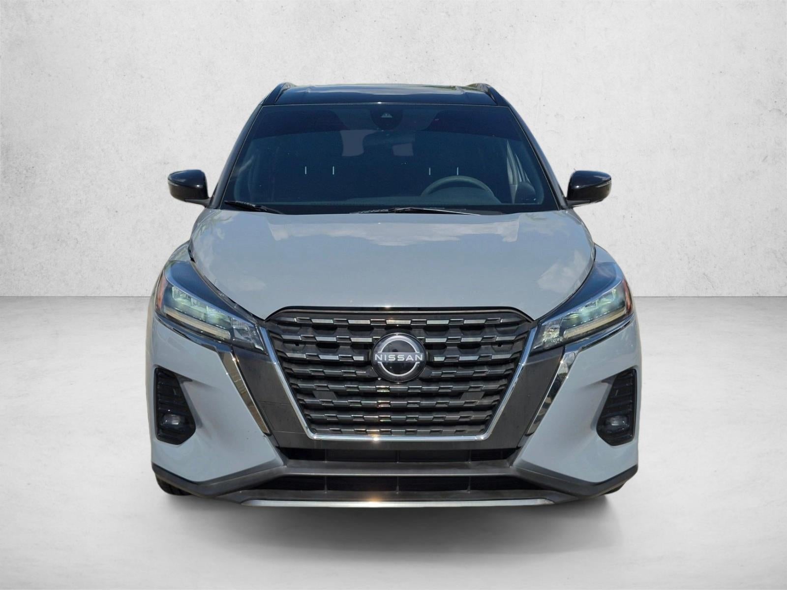 2022 Nissan Kicks SR FWD
