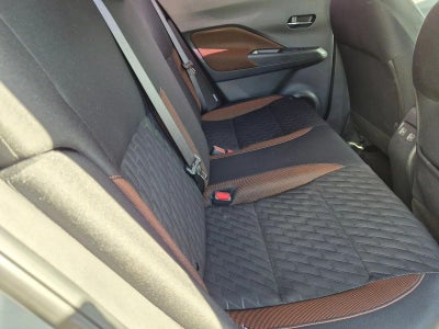 2022 Nissan Kicks SR FWD