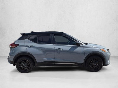 2022 Nissan Kicks SR FWD