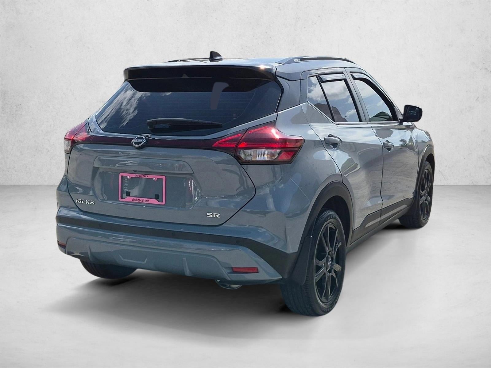 2022 Nissan Kicks SR FWD