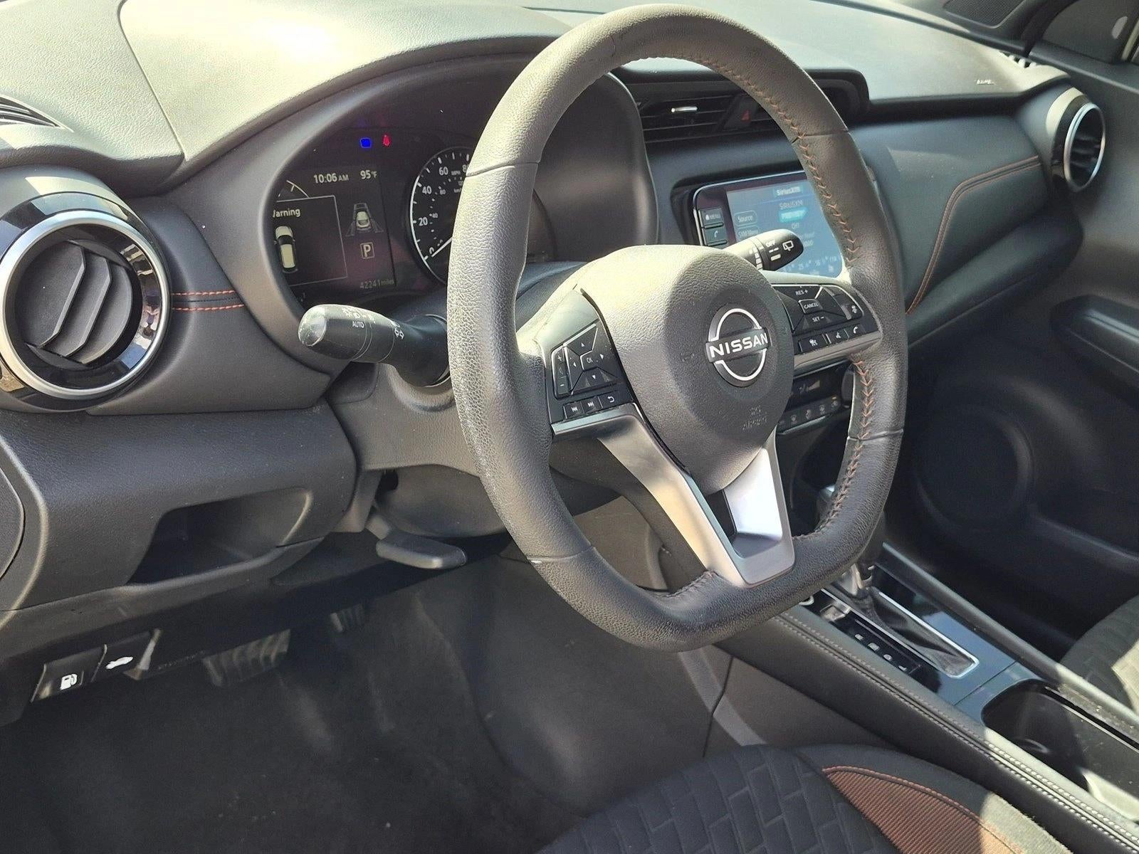 2022 Nissan Kicks SR FWD