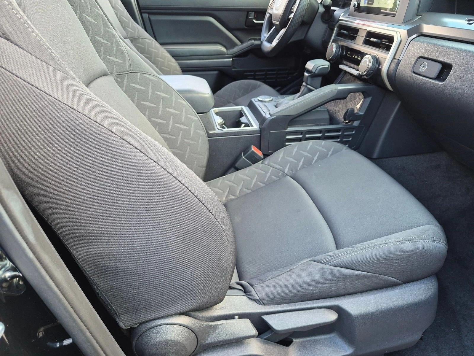 2026 Toyota Tacoma 2WD 2WD SR5 Double Cab 5' Bed AT (SE)