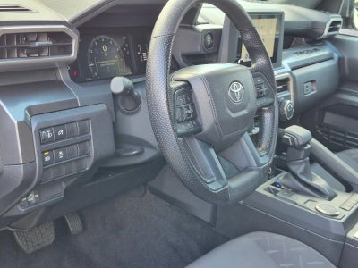 2026 Toyota Tacoma 2WD 2WD SR5 Double Cab 5' Bed AT (SE)