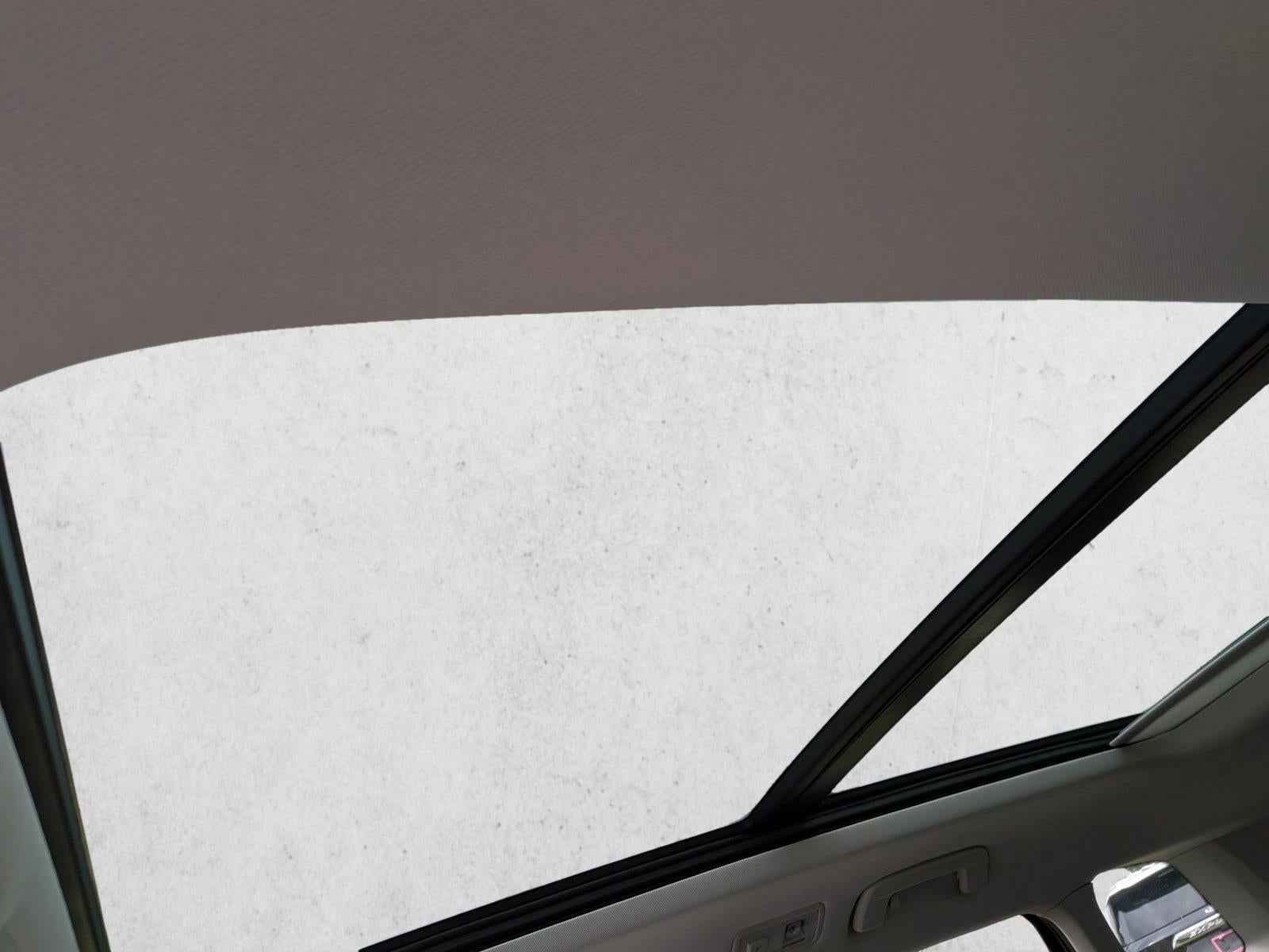 2025 Volkswagen Taos SE FWD