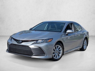 2023 Toyota Camry LE Auto (SE)