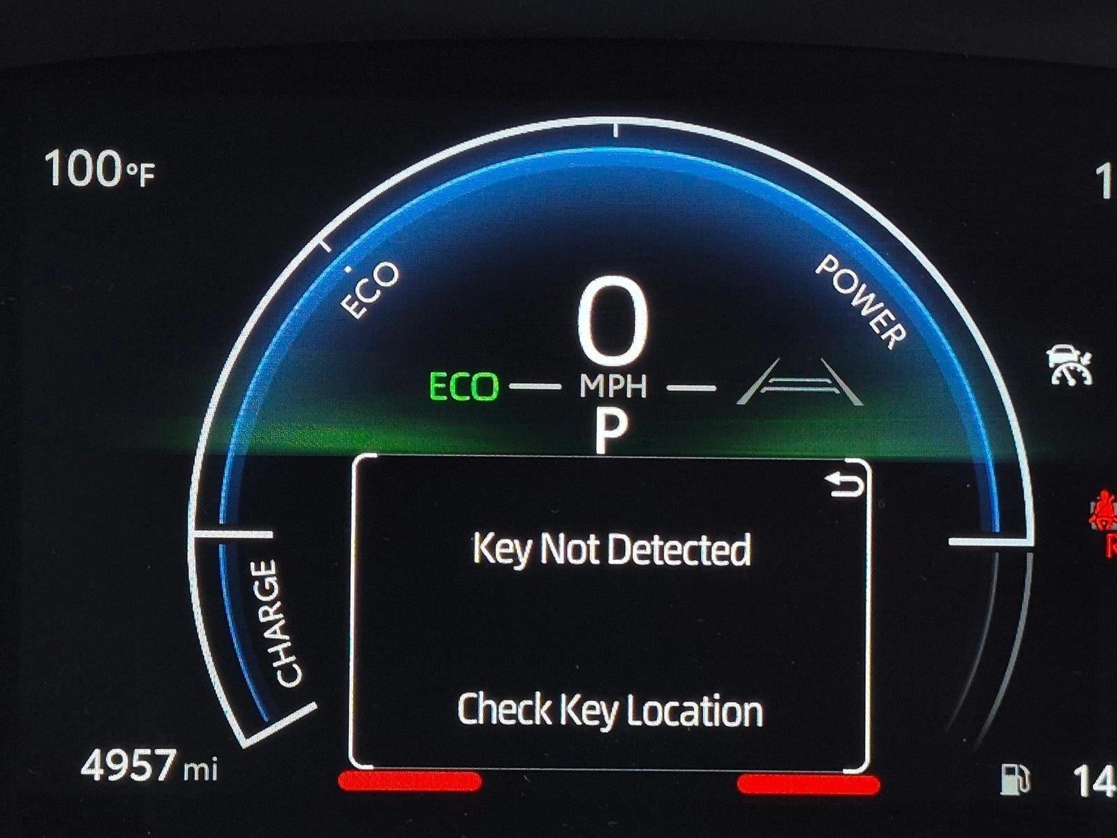 2025 Toyota Camry SE (SE)
