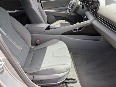 2022 Hyundai ELANTRA SEL IVT