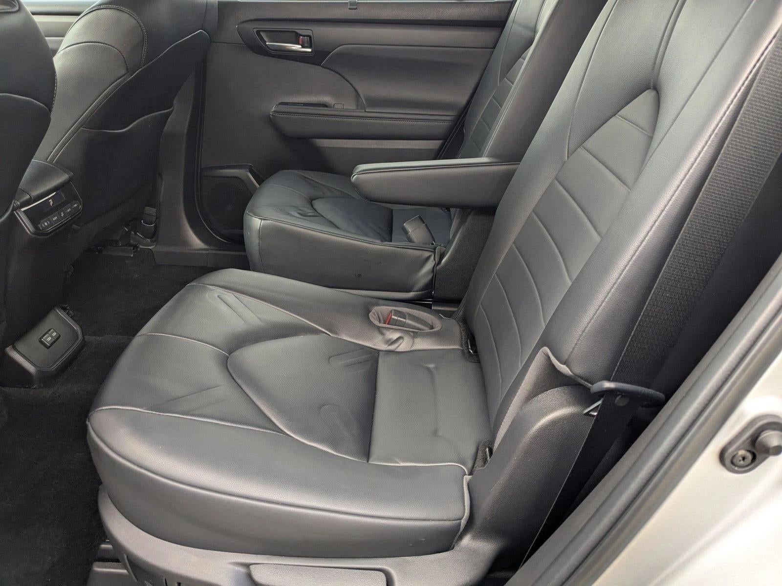 2023 Toyota Highlander XLE FWD (Natl)