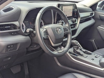 2023 Toyota Highlander XLE FWD (Natl)