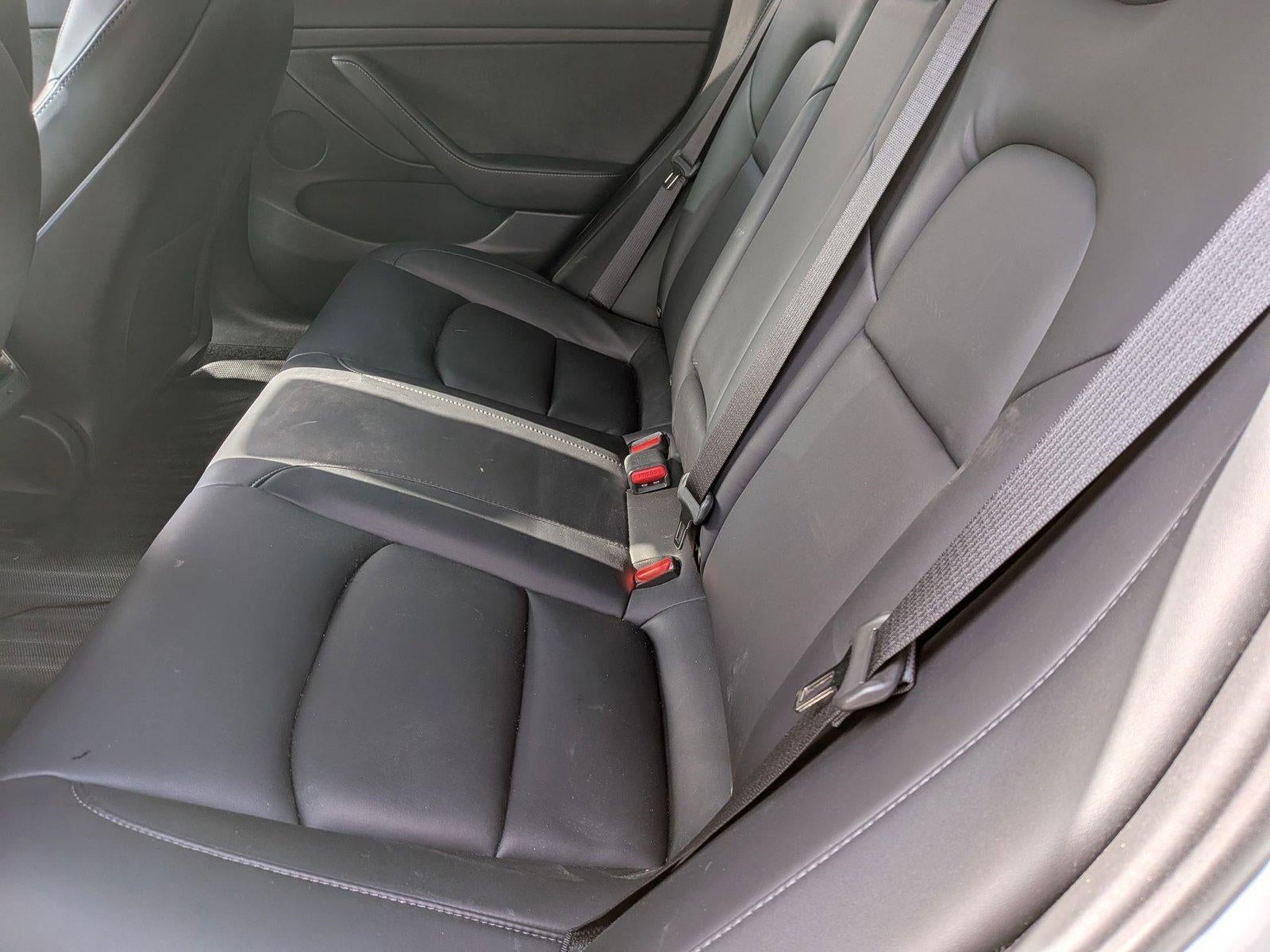 2022 Tesla Model 3 RWD