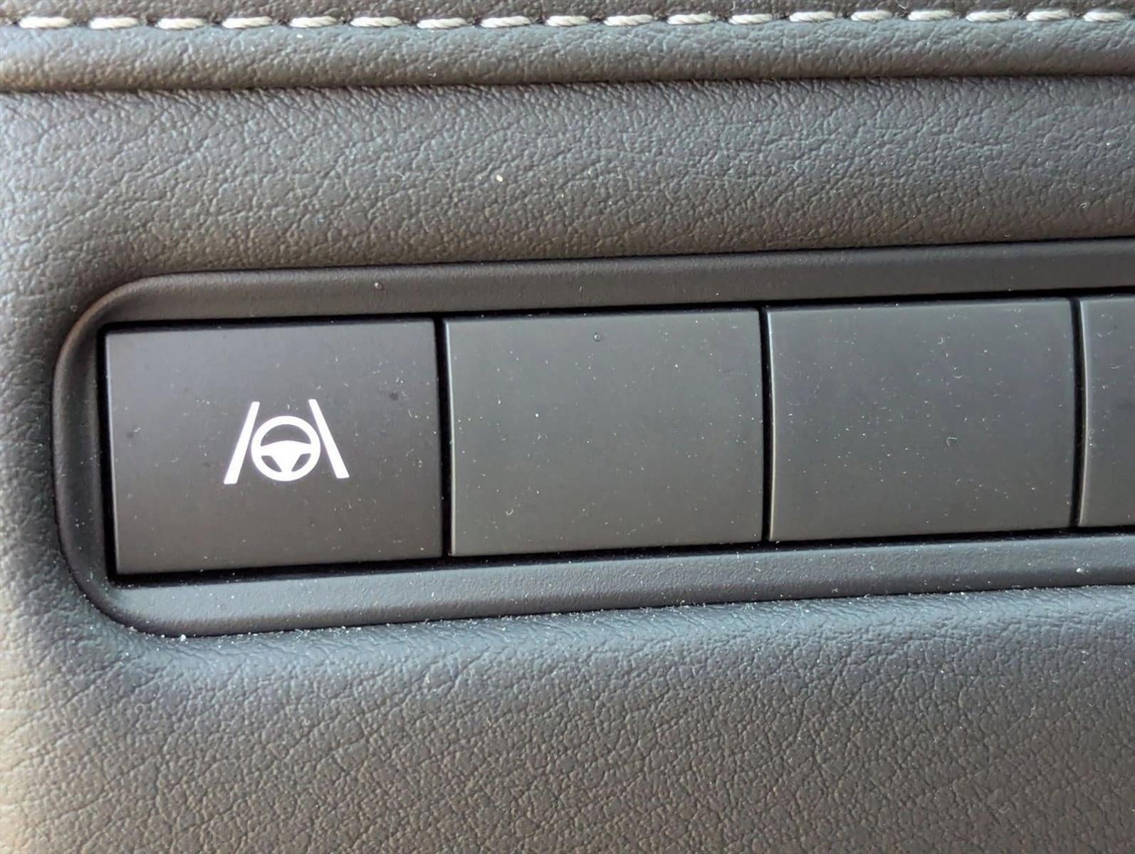 2025 Nissan Armada 4x2 SV