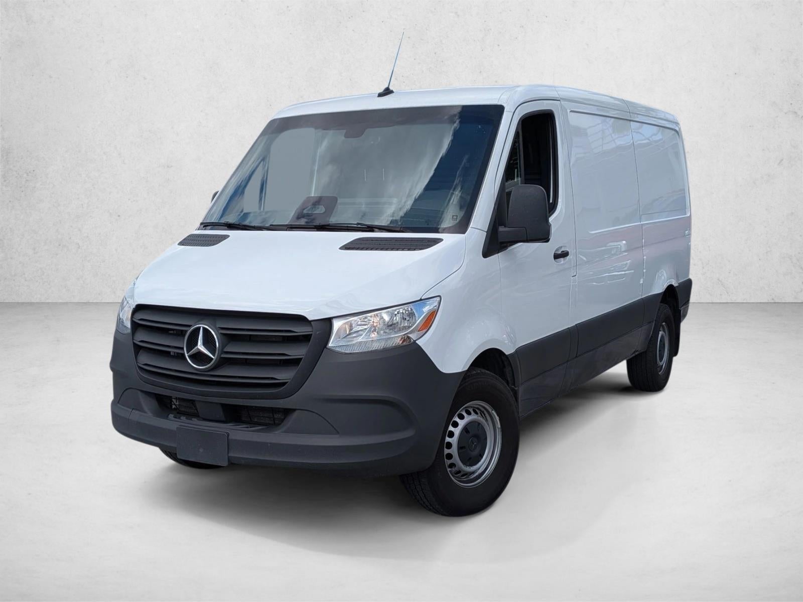 2025 Mercedes-Benz Sprinter Cargo Van 2500 Standard Roof I4 Diesel 144" RWD