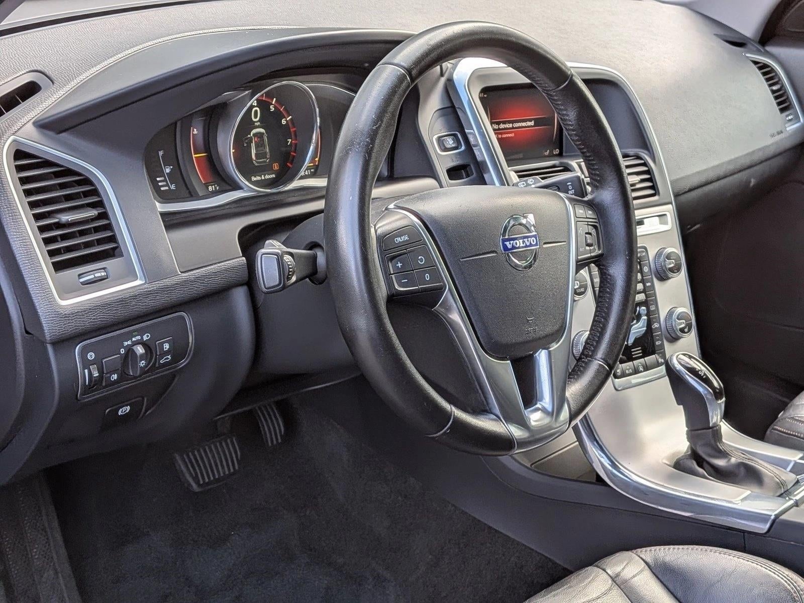 2017 Volvo XC60 T5 FWD Dynamic