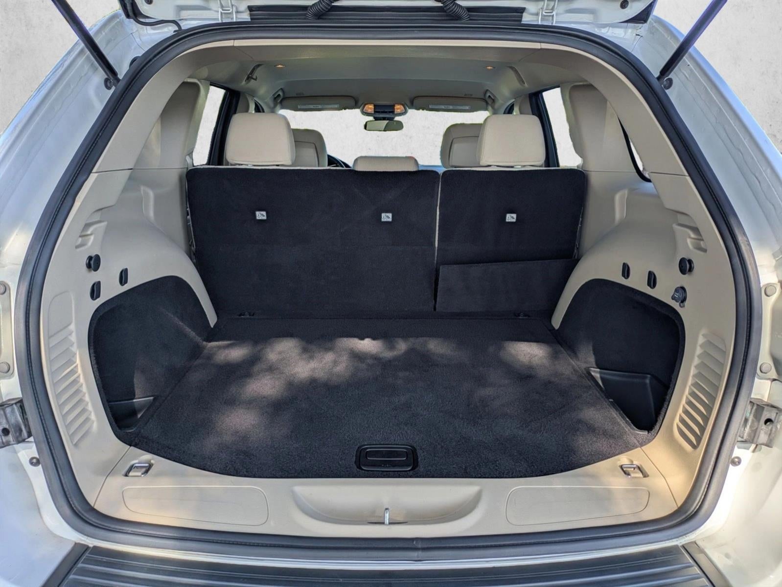 2019 Jeep Grand Cherokee Laredo E 4x2