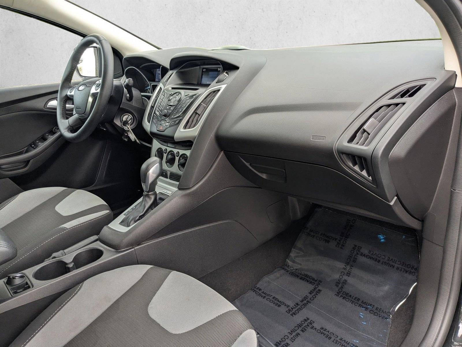 2014 Ford Focus 4dr Sdn SE