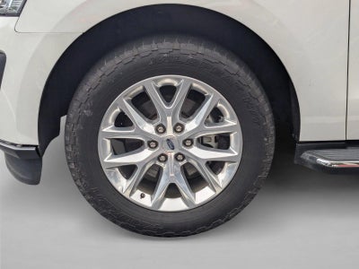 2021 Ford Expedition Max XLT 4x2