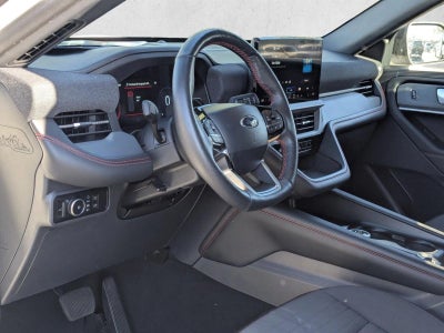 2025 Ford Explorer ST-Line 4WD