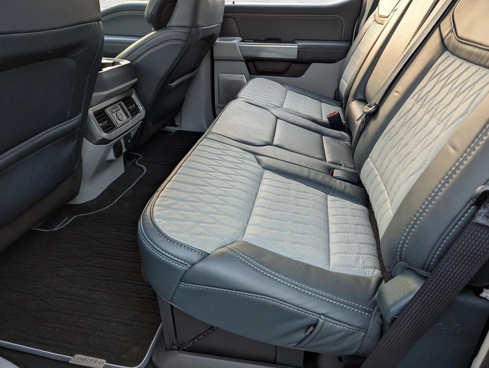 2024 Ford Super Duty F-250 SRW Limited 4WD Crew Cab 6.75' Box