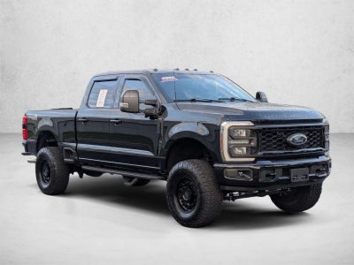 2024 Ford Super Duty F-250 SRW LARIAT 4WD Crew Cab 6.75' Box