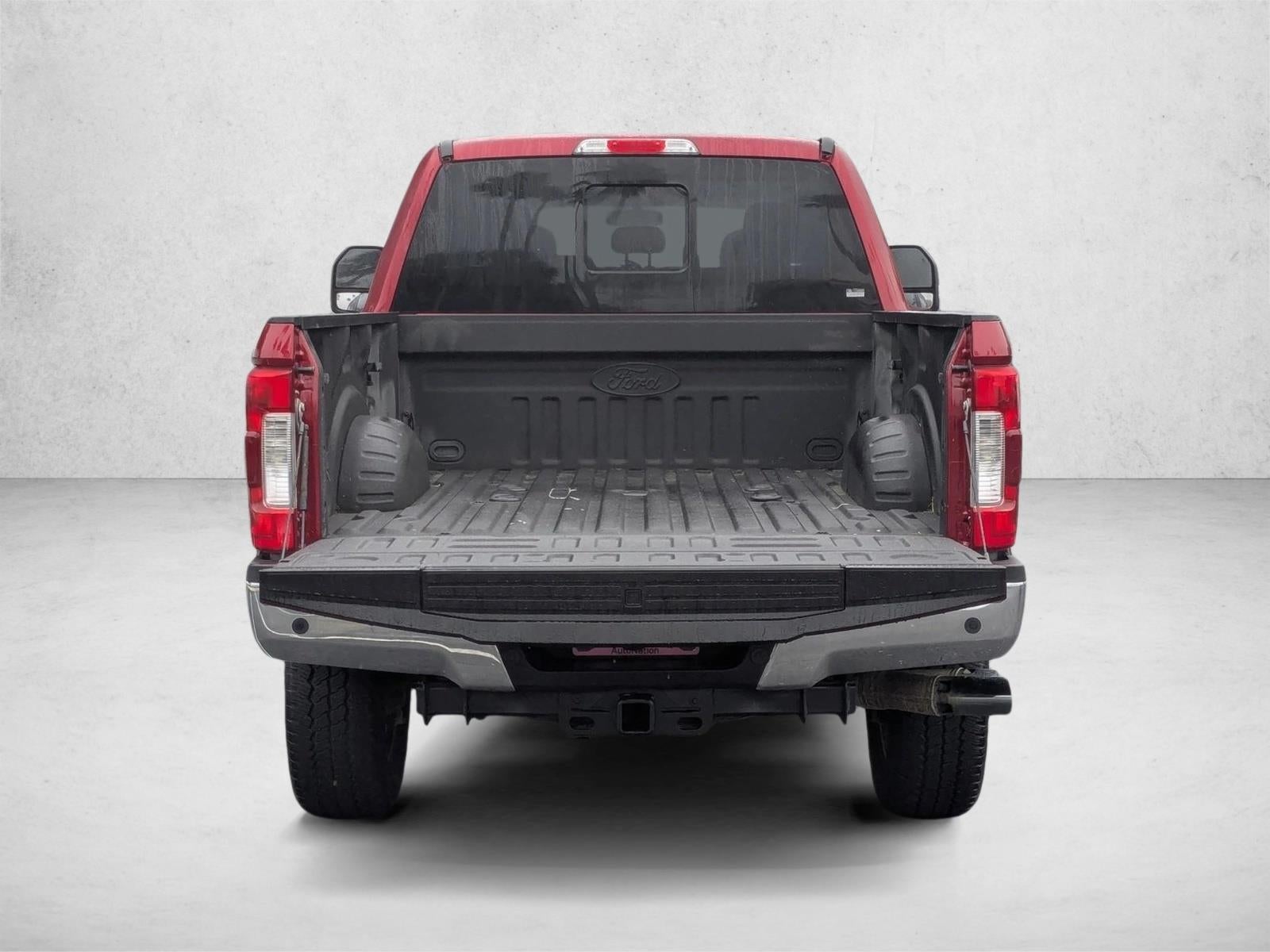 2018 Ford Super Duty F-350 SRW LARIAT 4WD Crew Cab 6.75' Box