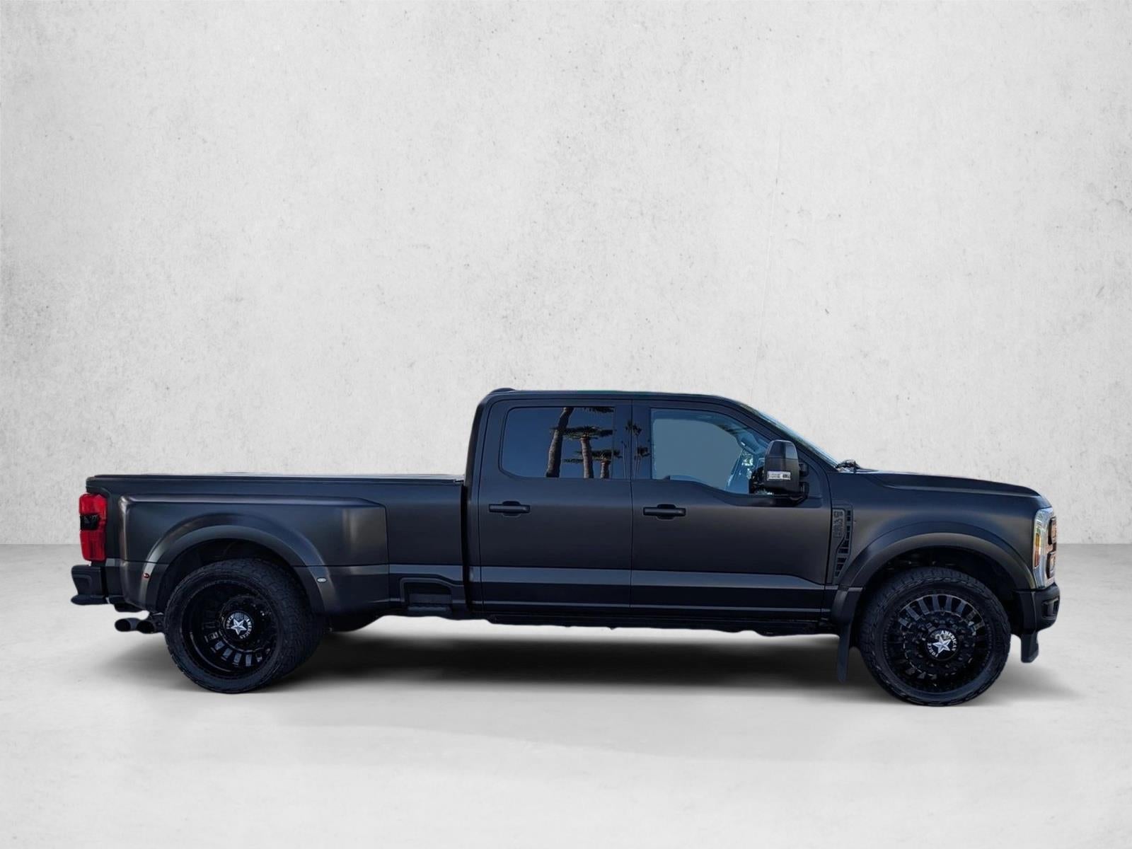 2024 Ford Super Duty F-450 DRW Limited 4WD Crew Cab 8' Box