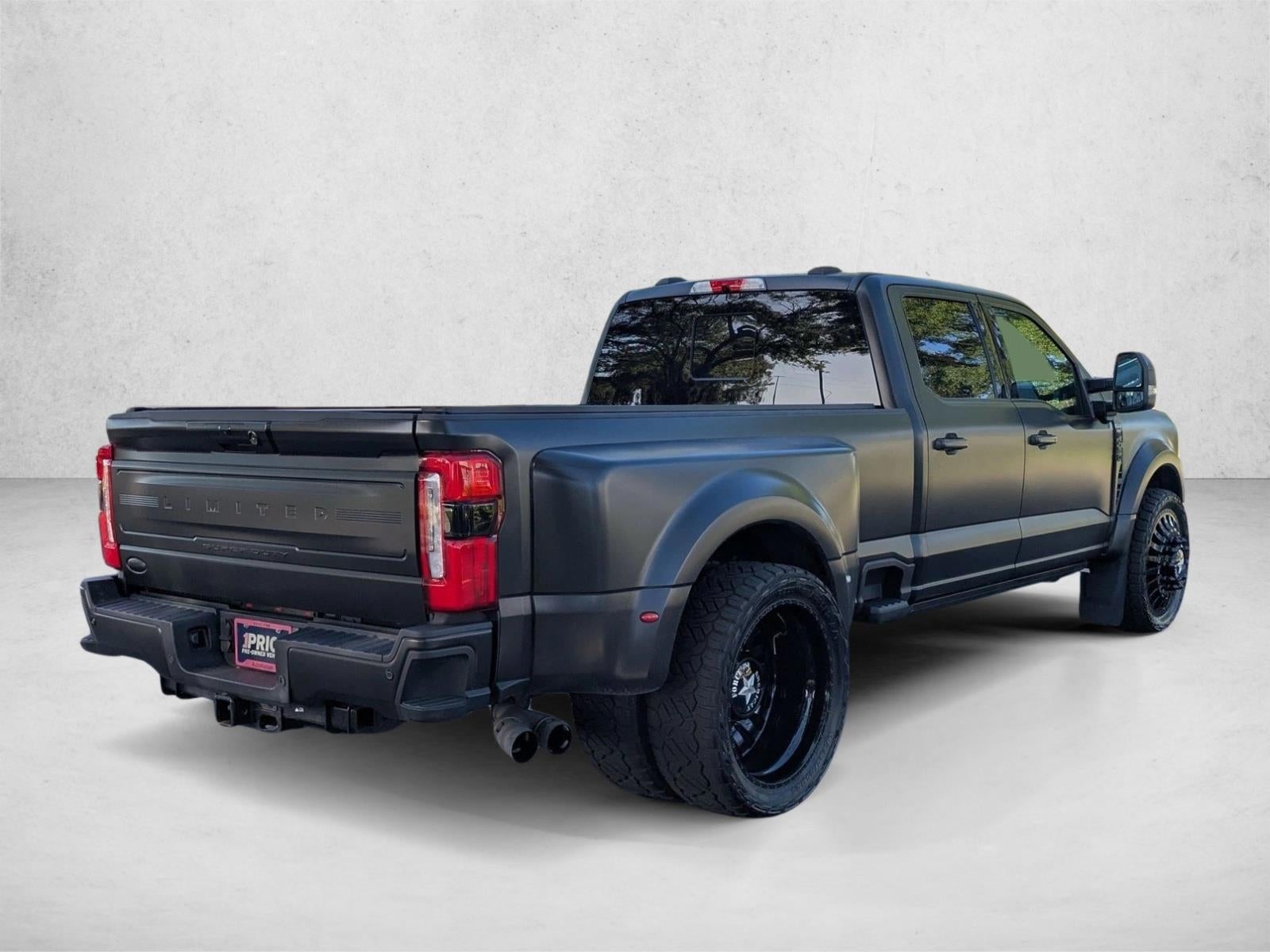 2024 Ford Super Duty F-450 DRW Limited 4WD Crew Cab 8' Box