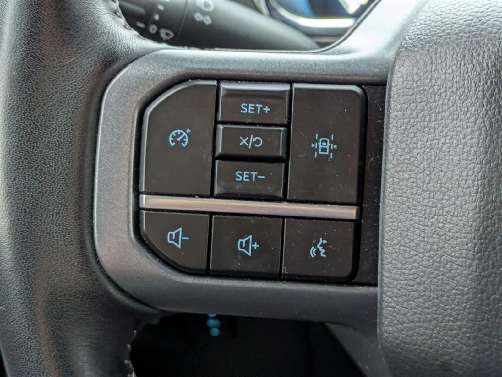 2023 Ford F-150 LARIAT 4WD SuperCrew 5.5' Box