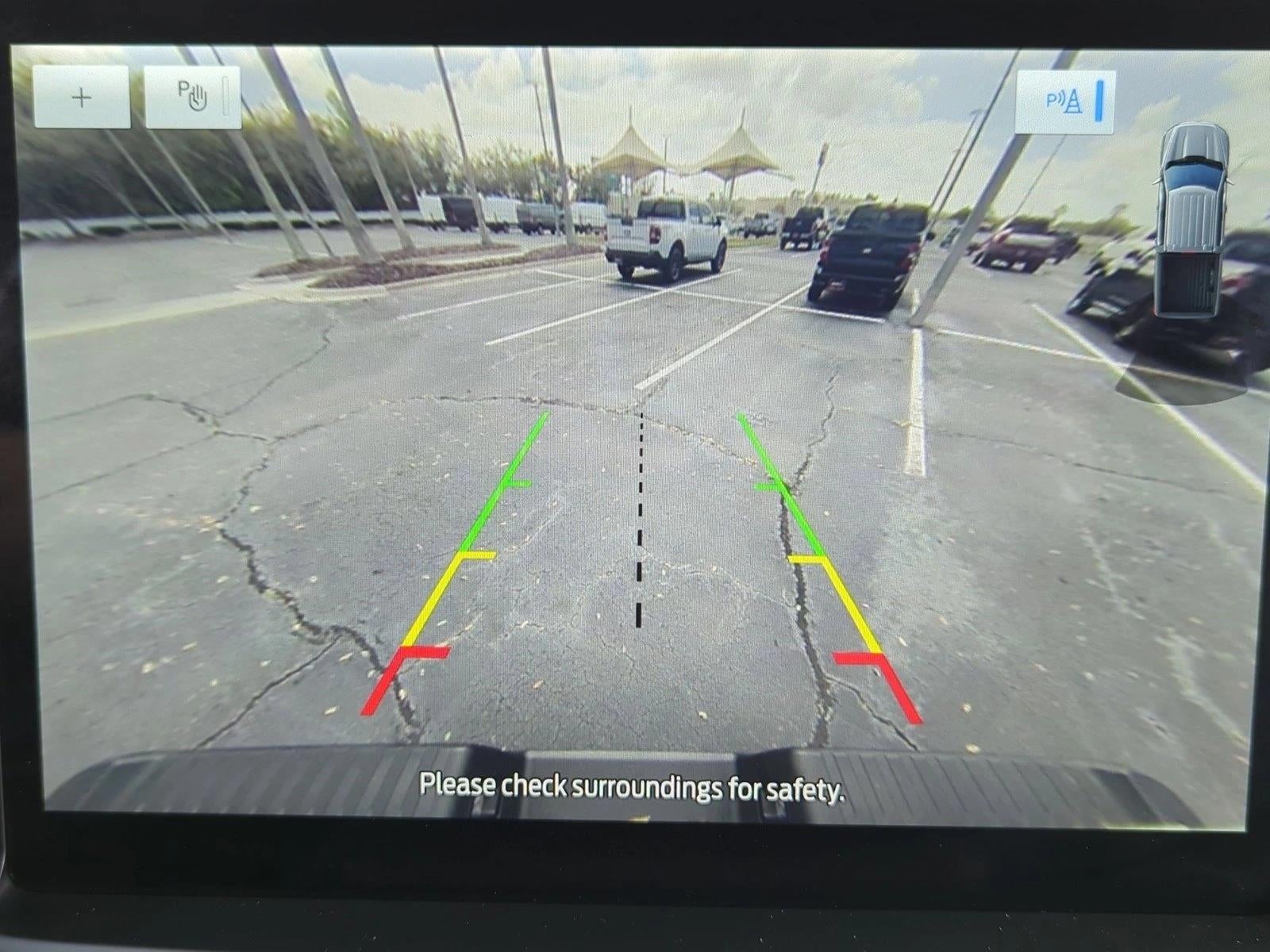 2022 Ford F-150 LARIAT 4WD SuperCrew 5.5' Box