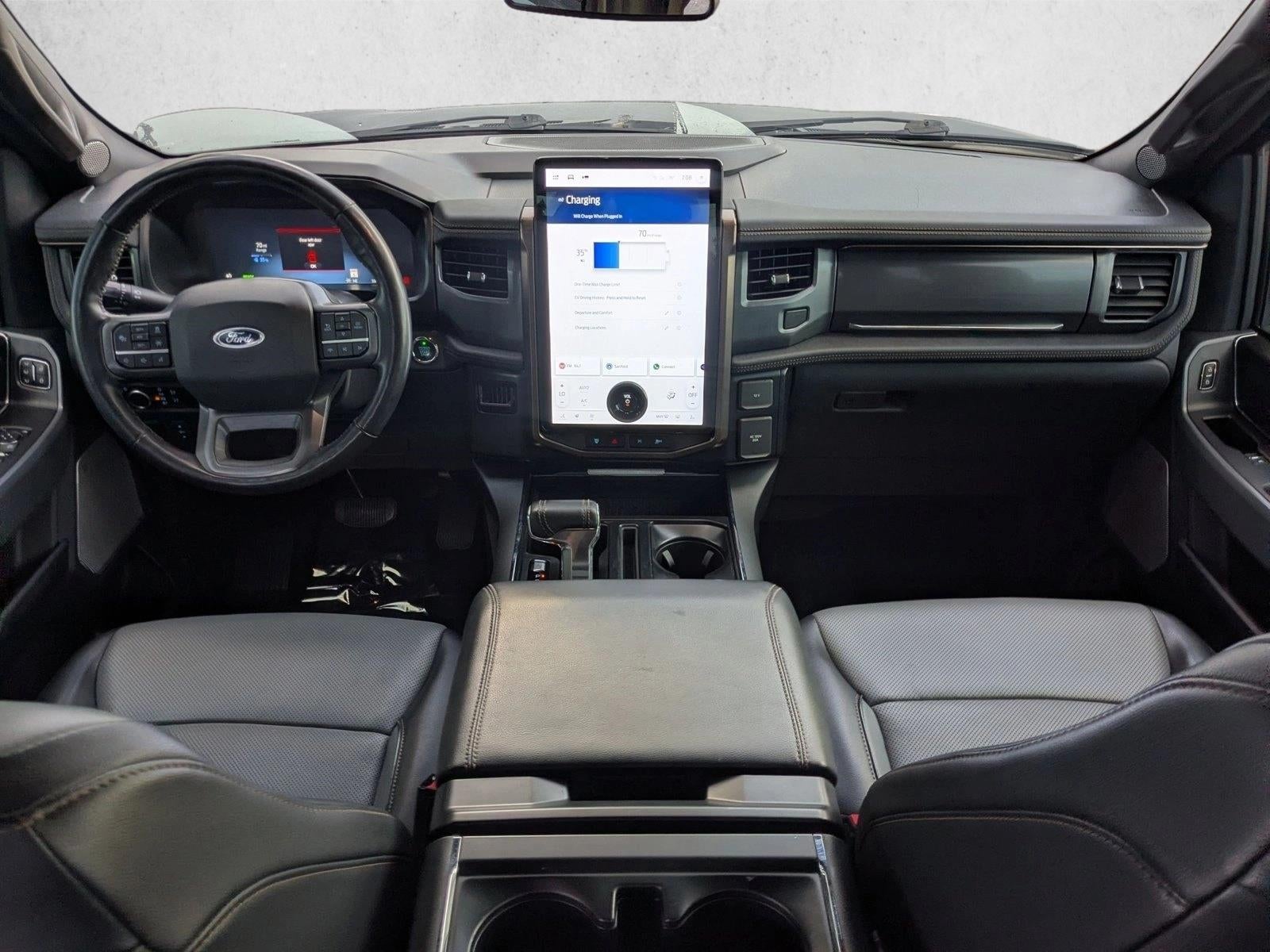 2023 Ford F-150 Lightning LARIAT 4WD SuperCrew 5.5' Box