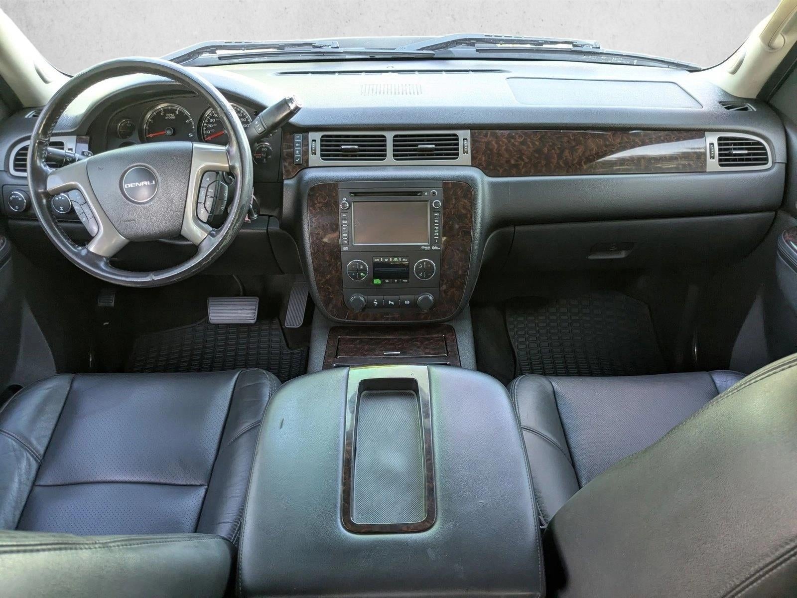 2013 GMC Sierra 3500HD Crew Cab Long Box 4-Wheel Drive Denali