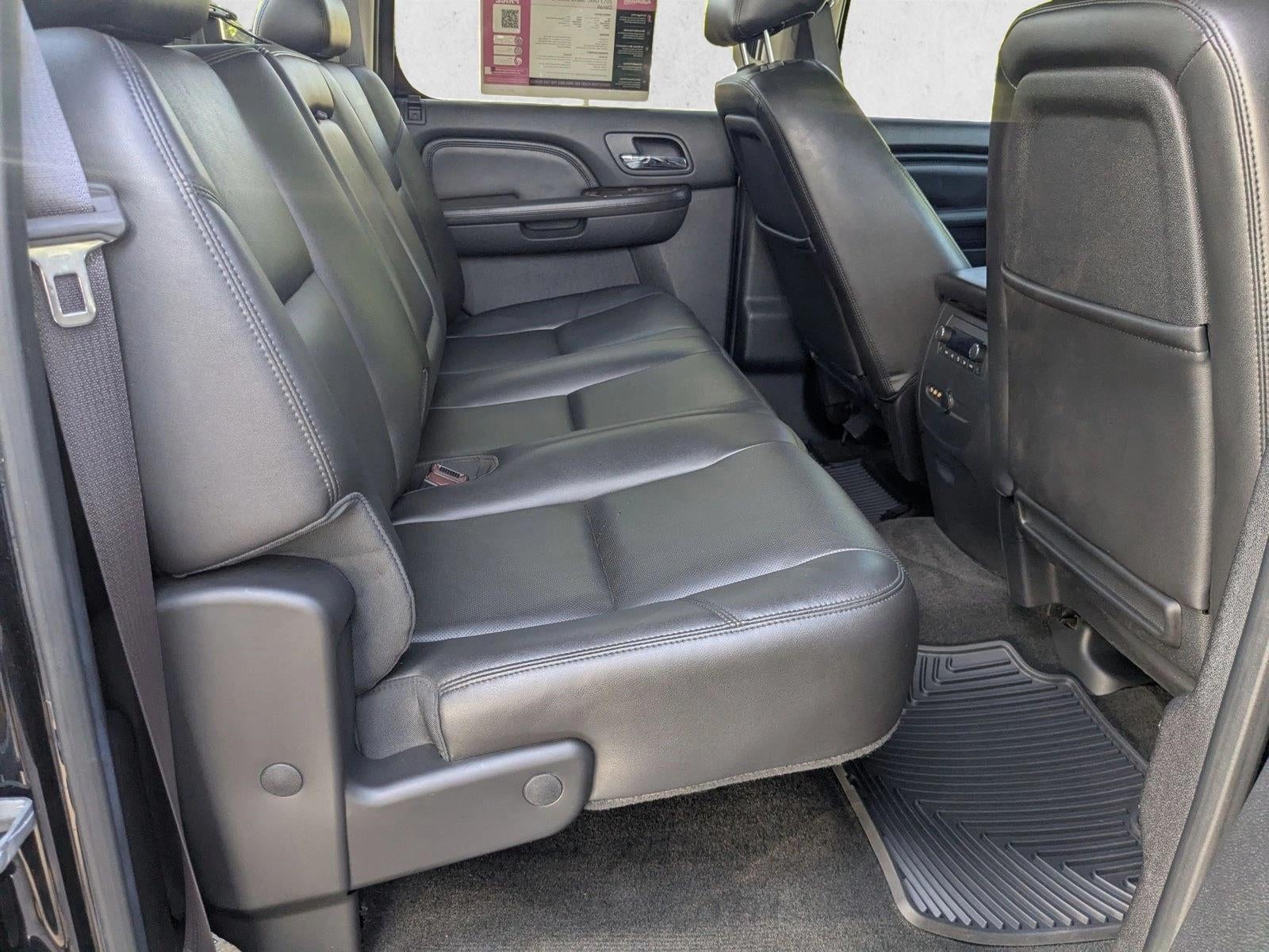 2013 GMC Sierra 3500HD Crew Cab Long Box 4-Wheel Drive Denali
