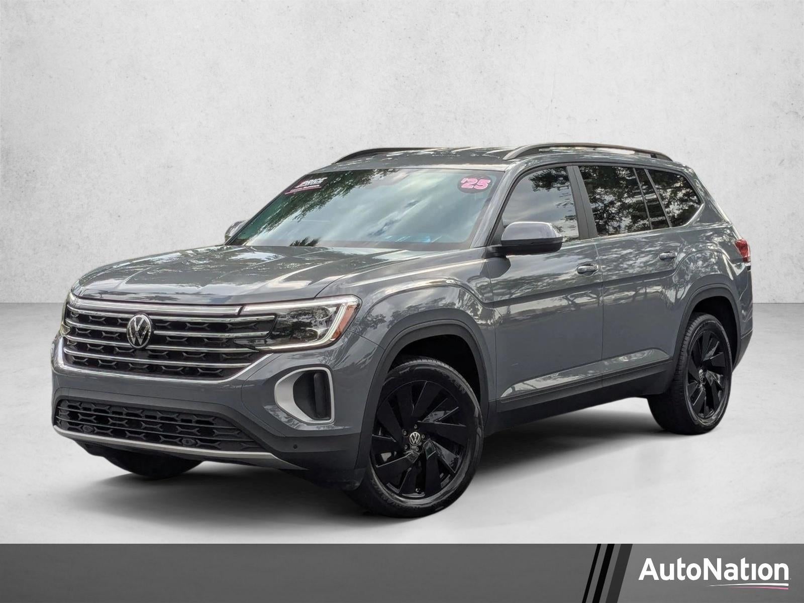 2025 Volkswagen Atlas 2.0T SE w/Technology FWD