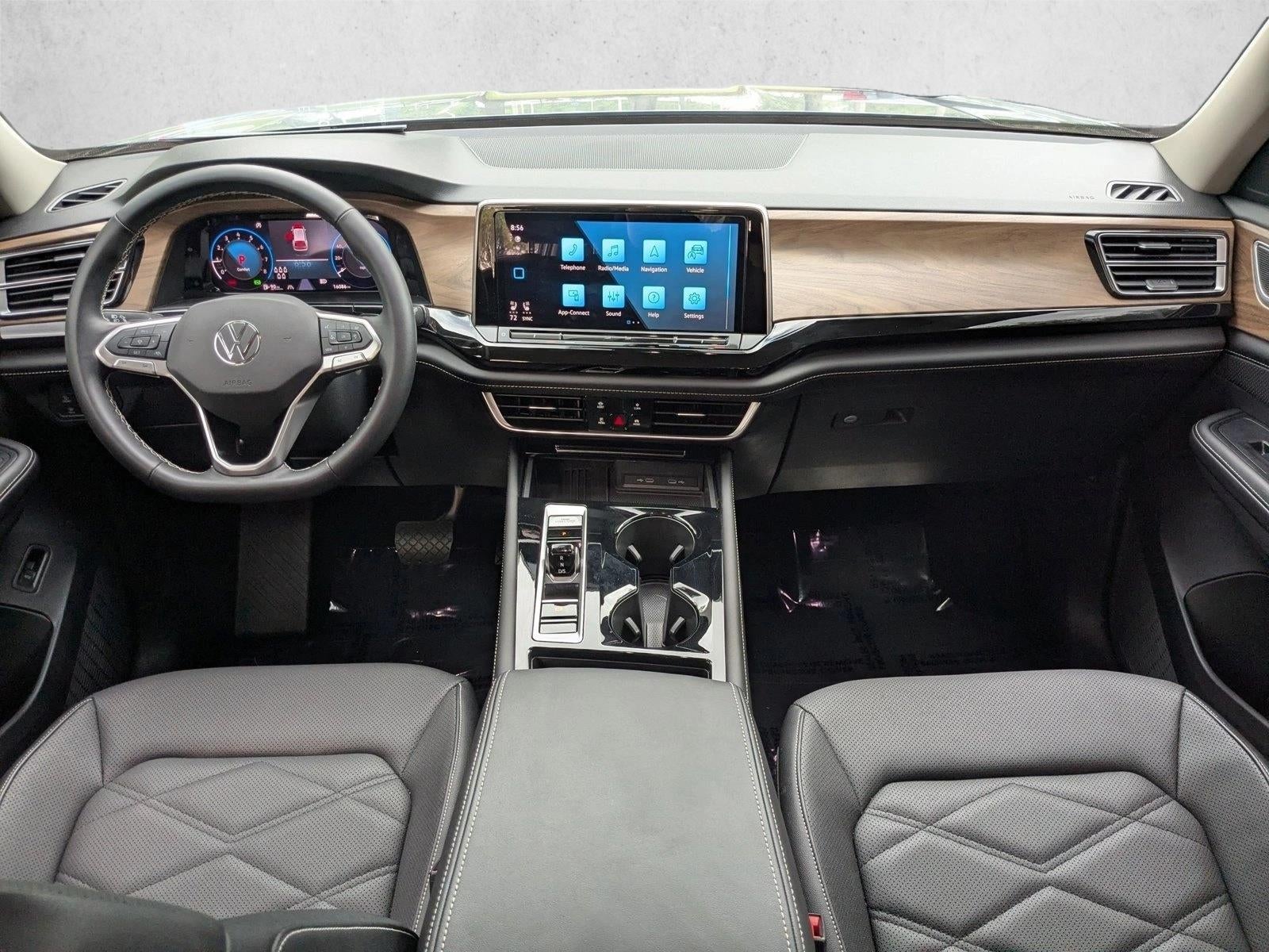 2025 Volkswagen Atlas 2.0T SE w/Technology FWD
