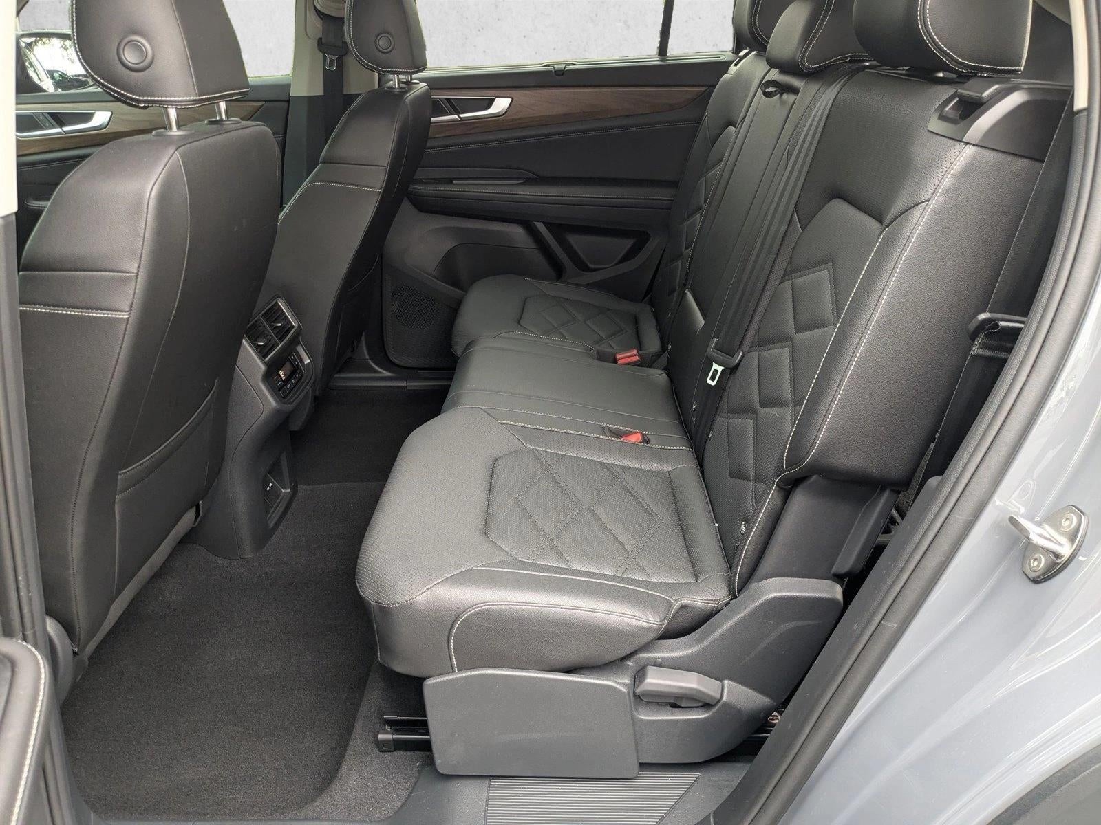 2025 Volkswagen Atlas 2.0T SE w/Technology FWD