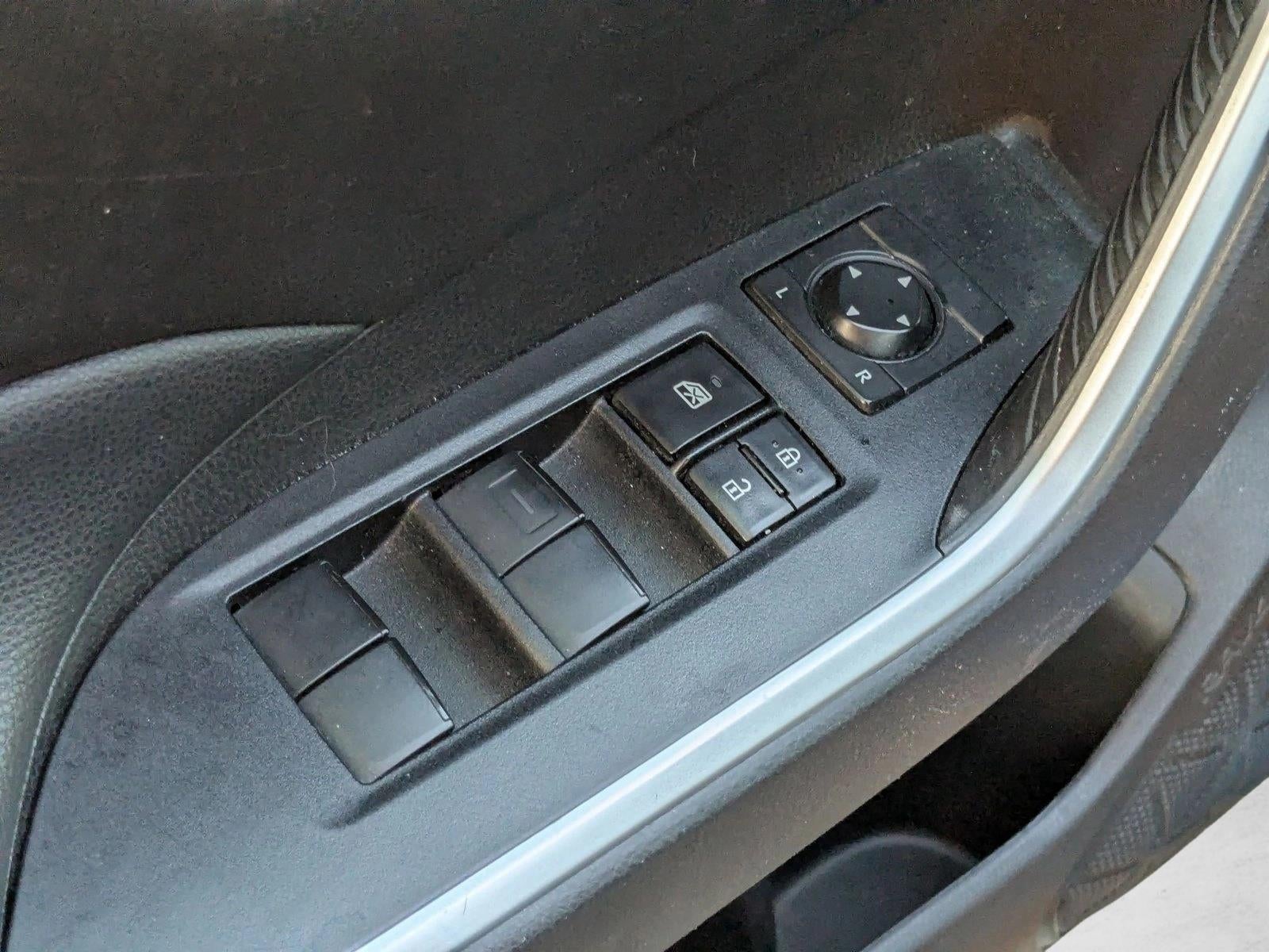 2021 Toyota RAV4 XLE FWD (GS)