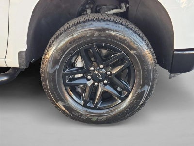 2023 Chevrolet Silverado 1500 Crew Cab Short Box 4-Wheel Drive Custom Trail Boss
