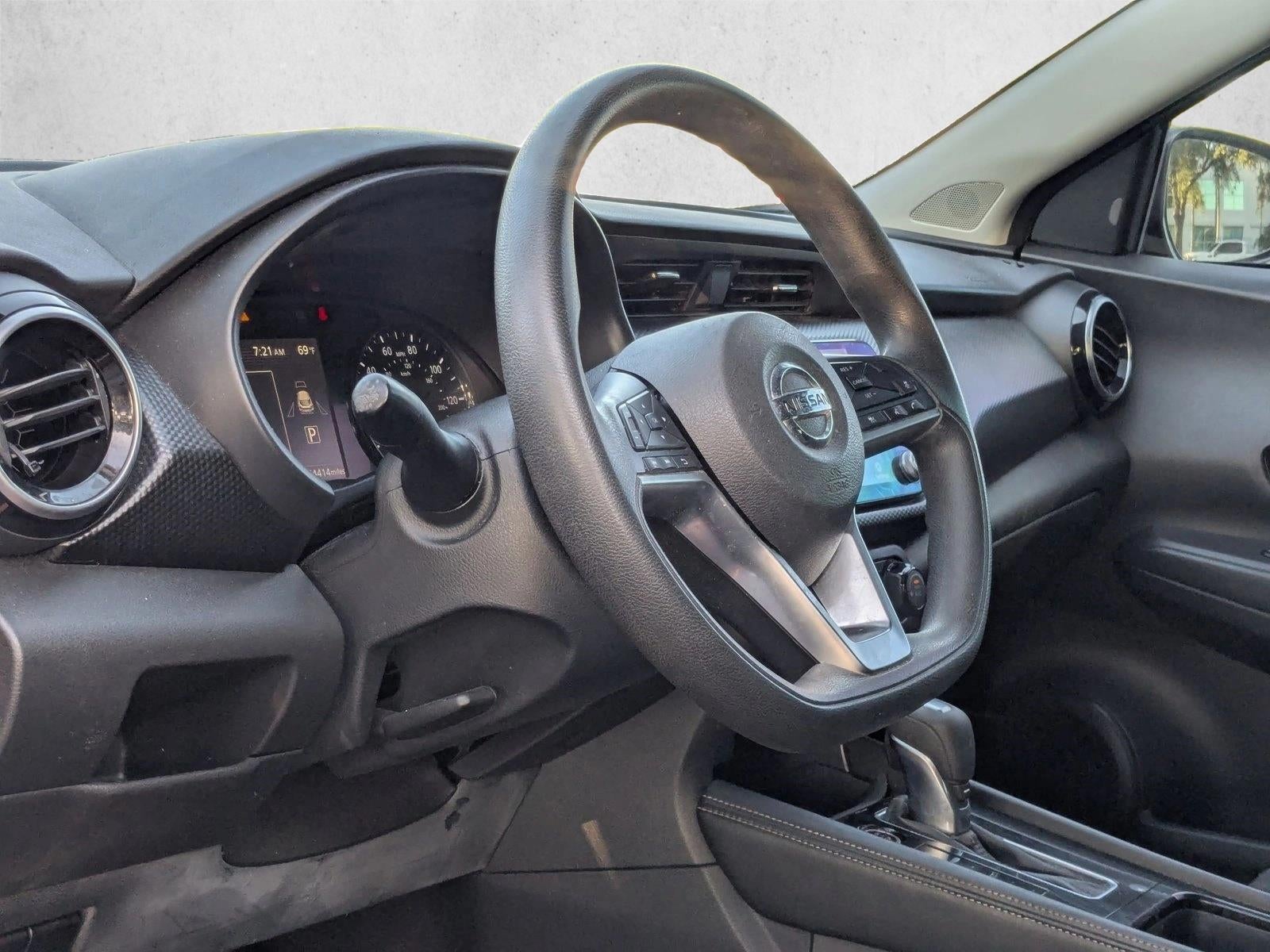 2021 Nissan Kicks SV FWD