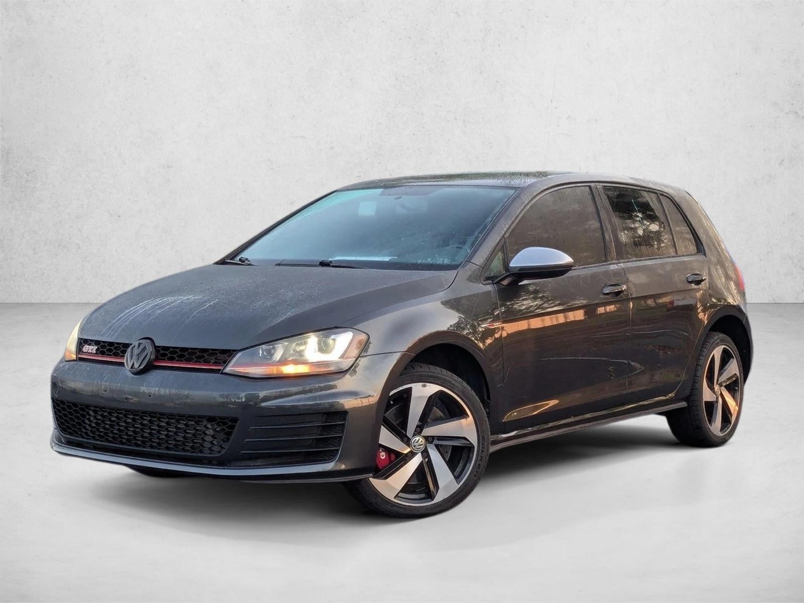 2017 Volkswagen Golf GTI 2.0T 4-Door Sport DSG