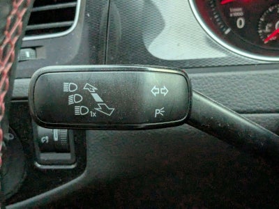 2017 Volkswagen Golf GTI 2.0T 4-Door Sport DSG