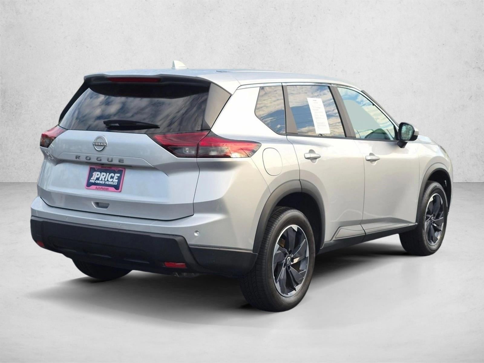 2025 Nissan Rogue FWD SV