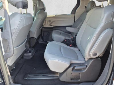 2024 Toyota Sienna XLE FWD 8-Passenger (Natl)